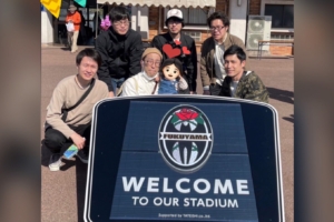 福山シティFC開幕戦のスタジアム入口にOPV内蔵フォトスポットを設置